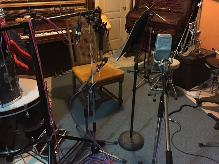 Angus Neil — photo 14