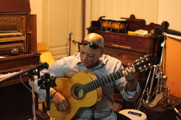 Angus Neil — photo 18